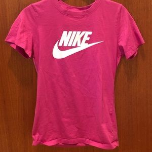 pink shirt